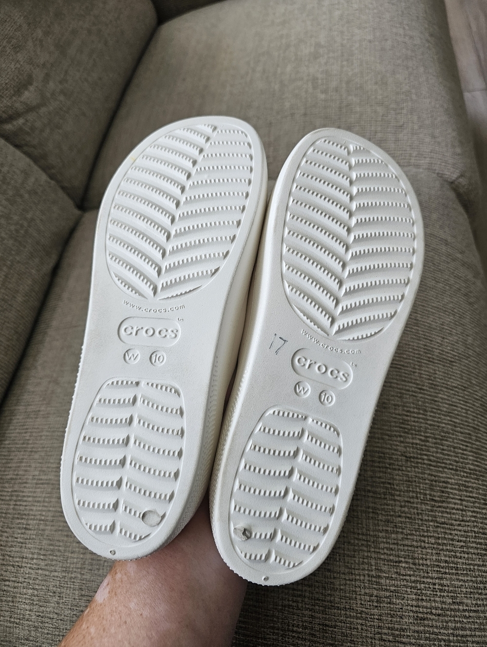 Crocs Classic Platform Slide - Picture 6 of 8